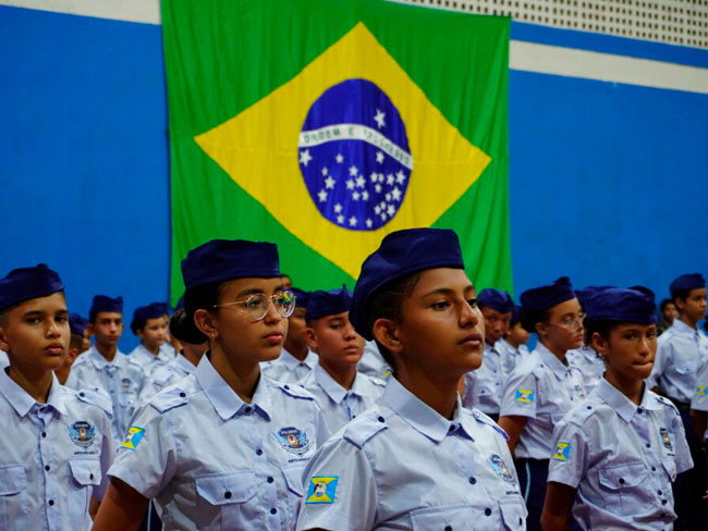 Leia mais sobre o artigo Cerimônia de Entrega da Boina para novos alunos em Buritis-MG